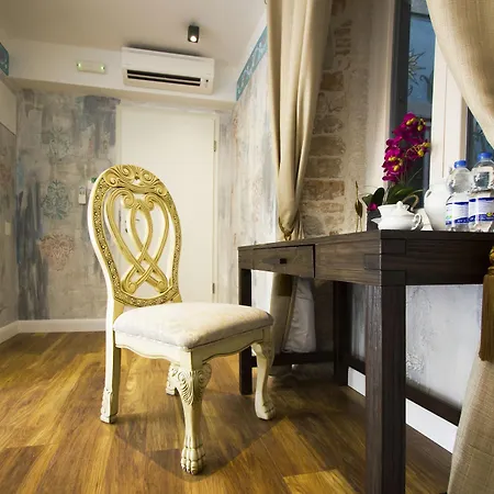 Plaza Marchi Old Town - Mag Quaint & Elegant Boutique Hotel 4*
