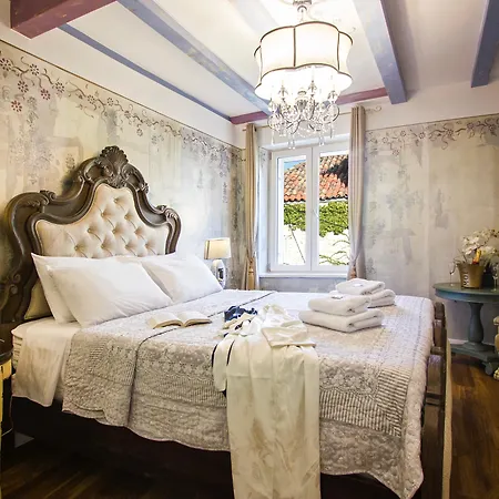 Plaza Marchi Old Town - Mag Quaint & Elegant Boutique ホテル スプリト