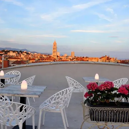Plaza Marchi Old Town - Mag Quaint & Elegant Boutique Hotel 4*