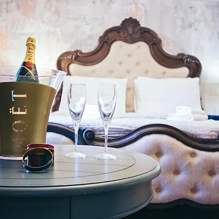 Plaza Marchi Old Town - Mag Quaint & Elegant Boutique 4*