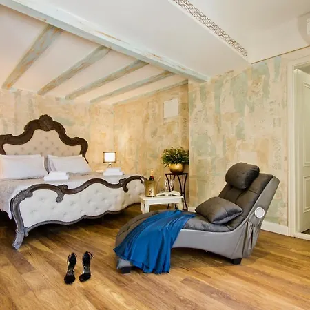 Plaza Marchi Old Town - Mag Quaint & Elegant Boutique 4* Split