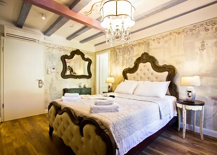 Plaza Marchi Old Town - Mag Quaint & Elegant Boutique 斯普利特