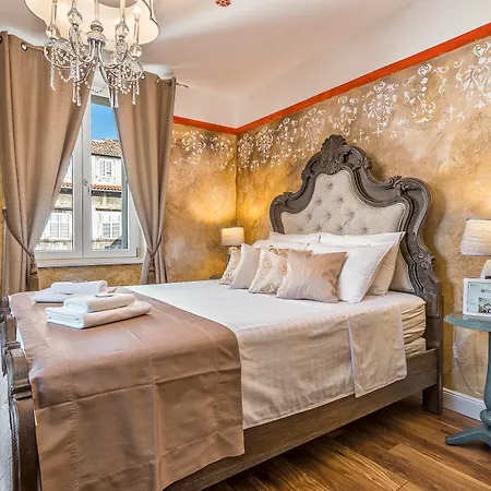 מלון Plaza Marchi Old Town - Mag Quaint & Elegant Boutique ספליט