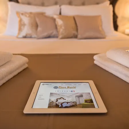 מלון Plaza Marchi Old Town - Mag Quaint & Elegant Boutique 4*
