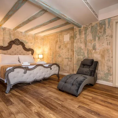 מלון Plaza Marchi Old Town - Mag Quaint & Elegant Boutique ספליט