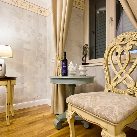 فندق Plaza Marchi Old Town - Mag Quaint & Elegant Boutique 4*
