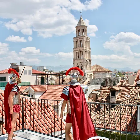 فندق Plaza Marchi Old Town - Mag Quaint & Elegant Boutique