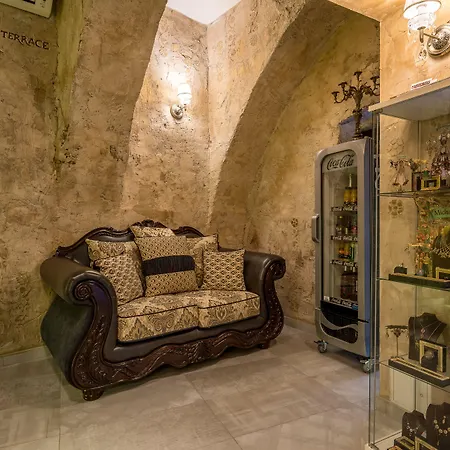 Plaza Marchi Old Town - Mag Quaint & Elegant Boutique فندق 4*