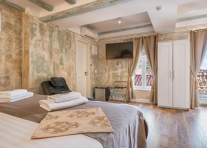 Plaza Marchi Old Town - Mag Quaint & Elegant Boutique Hotel Split