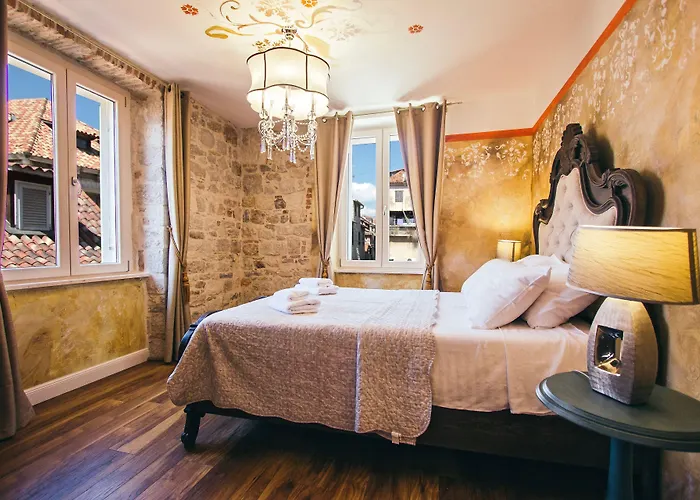 Hotel Plaza Marchi Old Town - Mag Quaint & Elegant Boutique 4*